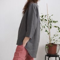 Blouse de grossesse en lin boutonnée à dos allongé DARYA