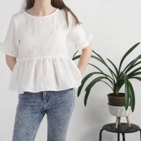 Blouse courte en lin à volants RIO