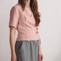 Blouse cache-cœur courte en lin CHURC