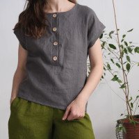 Blouse en lin boutonnée devant KAMA