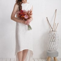 Robe de mariée longue en lin à dos allongé PEARL