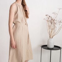Robe en lin à encolure américaine JIANG
