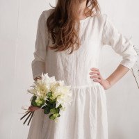 Robe de mariée midi en lin à manches longues URUGUAY