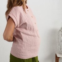 Blouse de grossesse et d’allaitement en lin boutonnée devant KAMA