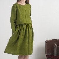 Ensemble en lin GODAVARI et MAGDALENA, blouse courte et jupe