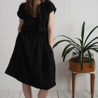 Ensemble en lin ELBE et MAGDALENA, blouse et jupe midi
