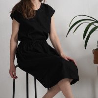 Ensemble en lin ELBE et MAGDALENA, blouse et jupe midi