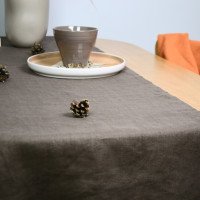 Chemin de table en lin doux lavé