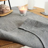 Chemin de table moderne en lin