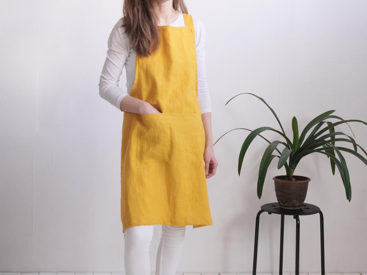 Tablier chasuble en lin à dos croisé