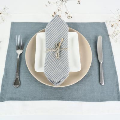 Serviette de table en lin doux