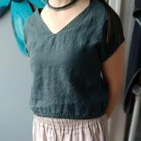 Photo de Blouse en lin à col V LENA partagée par Abbie