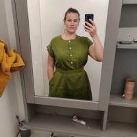 Photo de Robe chemise midi d’allaitement en lin à ceinture LIMPOPO partagée par Dawn