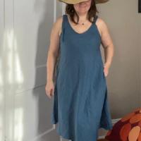 Photo de Robe midi en lin à larges bretelles TIETE partagée par Marlo