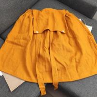 Photo de Robe salopette midi en lin à dos croisé LOMAMI partagée par hyacintaworks