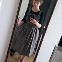 Photo de Robe salopette longue en lin à dos croisé PLATTE partagée par Lotta