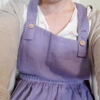 Photo de Robe salopette midi en lin à dos croisé LOMAMI partagée par SJ