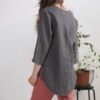 Blouse de grossesse en lin boutonnée à dos allongé DARYA