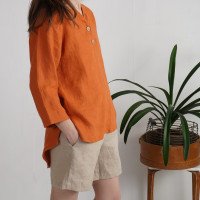 Blouse de grossesse en lin boutonnée à dos allongé DARYA