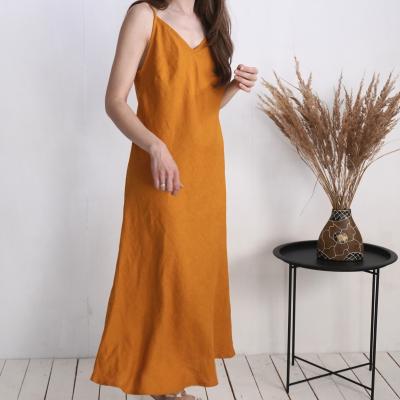 Robe longue en lin à dos en V YAMUNA
