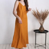 Robe longue en lin à dos en V YAMUNA