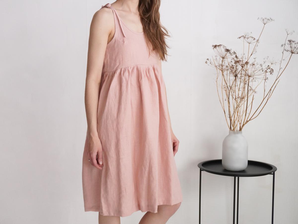 Robe en lin à bretelles et taille empire ARAGUAIA