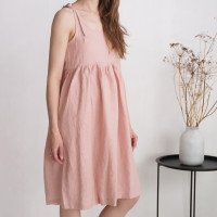 Robe en lin à bretelles et taille empire ARAGUAIA