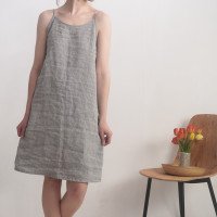 Robe midi en lin à fines bretelles PECOS