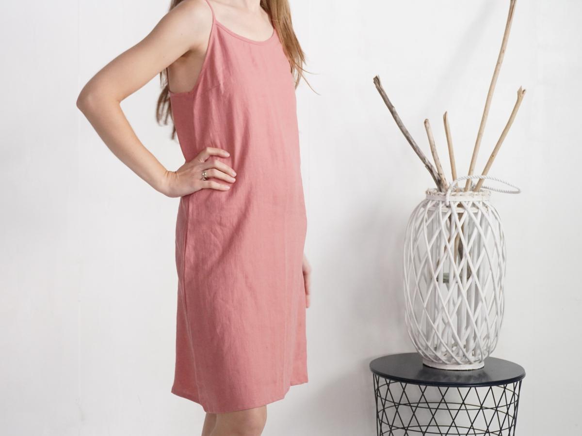 Robe midi en lin à fines bretelles PECOS