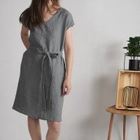 Robe en lin à col V et ceinture DARLING