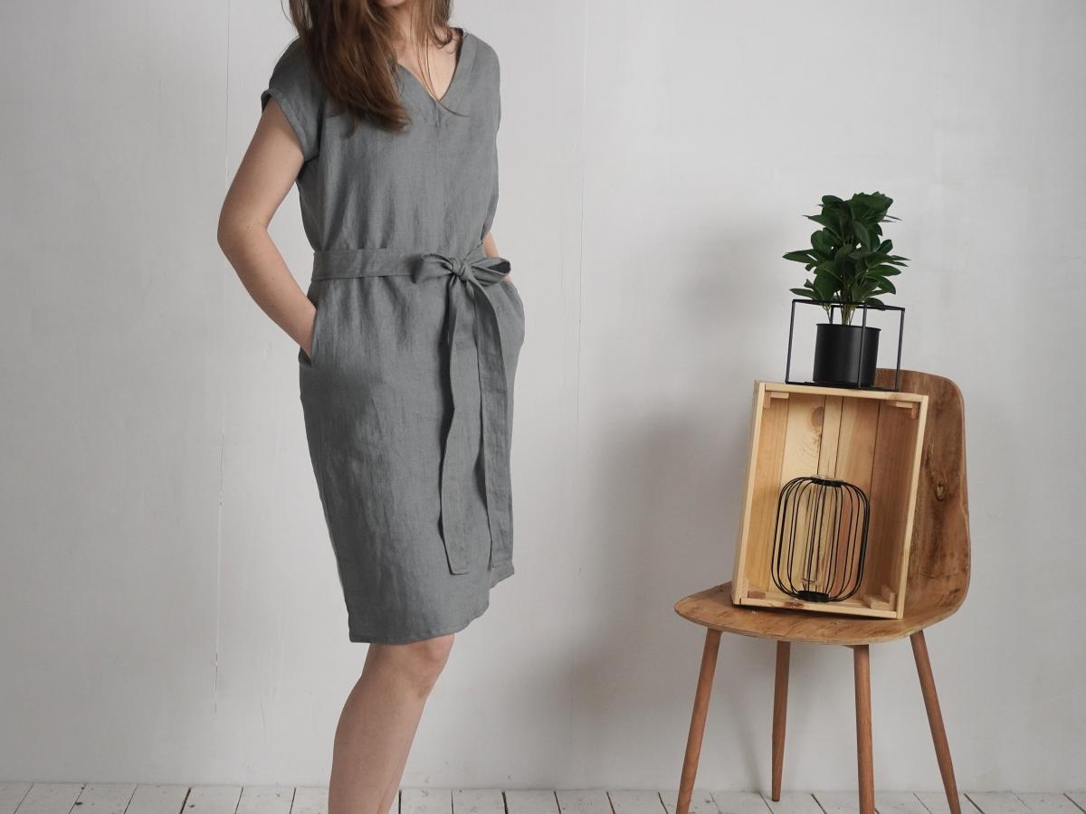 Robe en lin à col V et ceinture DARLING