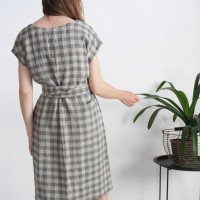 Robe en lin à col V et ceinture DARLING