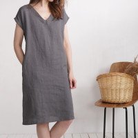 Robe en lin à col V MADEIRA